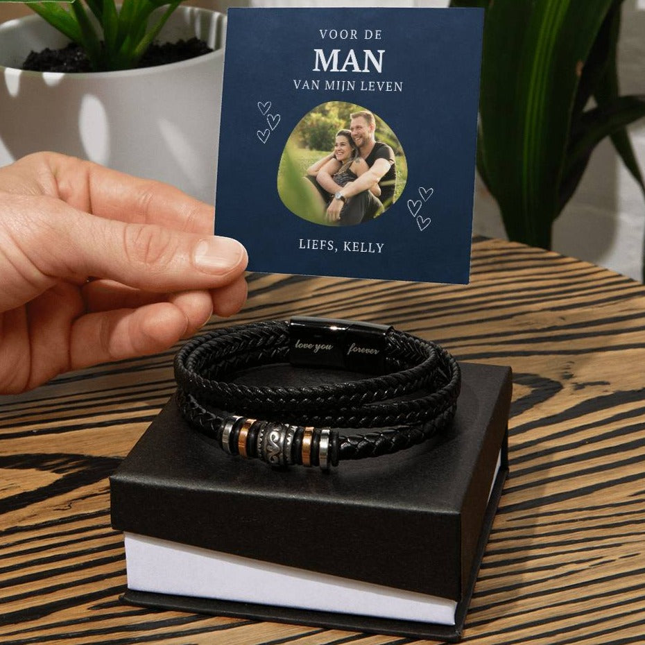armband voor mannen als cadeau in een mooi geschenkdoosje met een gepersonaliseerd kaartje